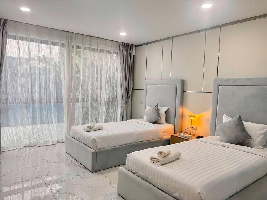 Villa Tagvilla Palm Spring In 06 Bedroom